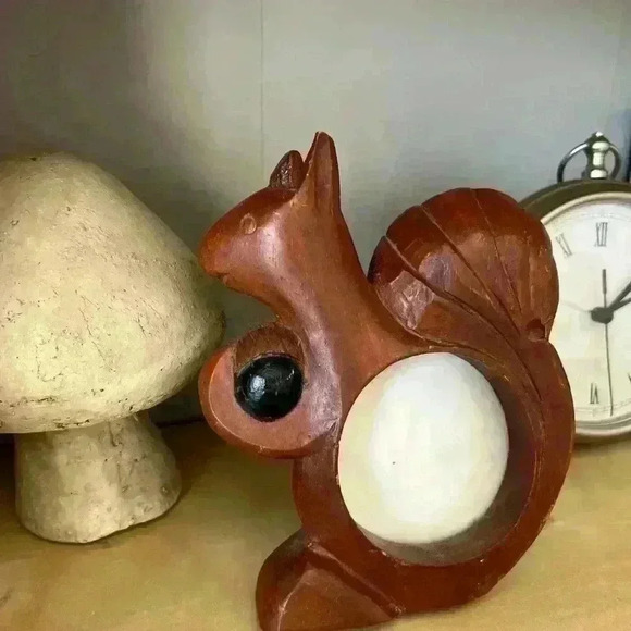 Vintage Wood Brown Squirrel Circle Picture Frame Home Decor Animal Cottagecore - Picture 2 of 10